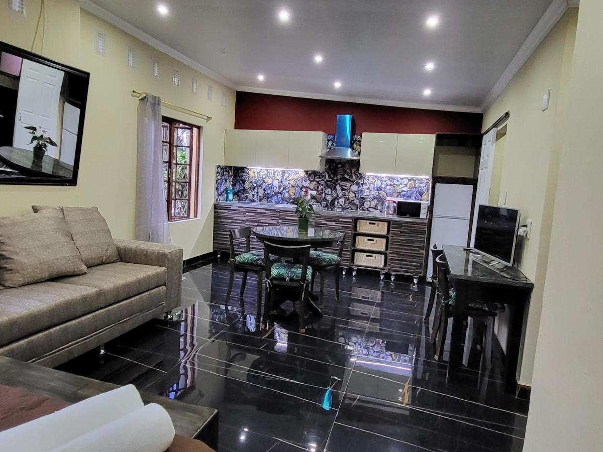 Gem Of Manor Drive Aparthotel Durban Exterior foto